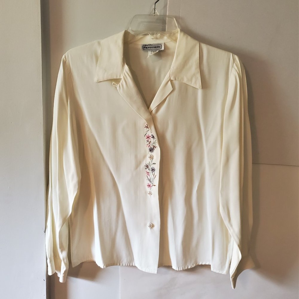 Petite Impressions Women's Embroidered Button Up Long Sleeved Blouse Size M